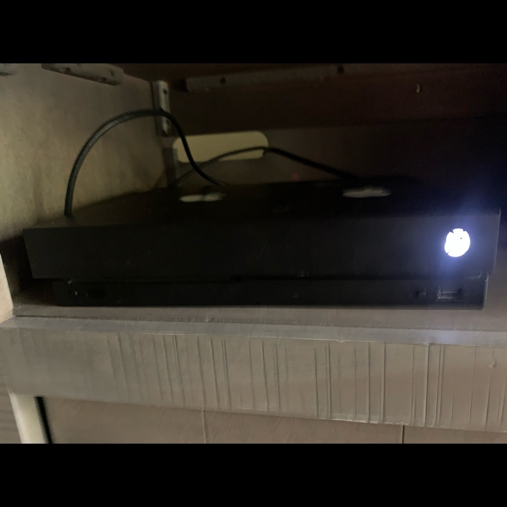 Xbox One X 1TB edition